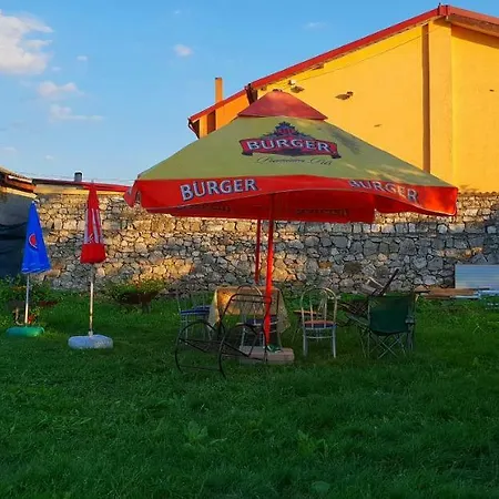 Casa Enka 게스트하우스 투즐라